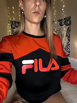 Snapshot of Nikiita-28 chatting on March 3, 2026, 3:52 pm Nikiita-28 online show from March 3, 2026, 3:52 pm