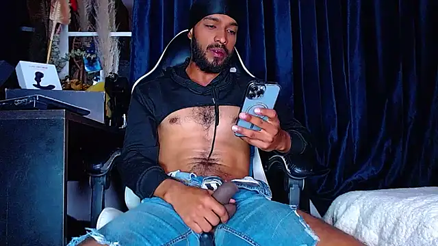 Snapshot of the_dog_lian chatting on March 13, 2026, 1:05 pm the dog lian online show from March 13, 2026, 1:05 pm