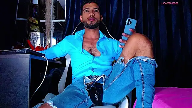 Snapshot of the_dog_lian chatting on February 5, 2026, 11:33 pm the dog lian online show from February 5, 2026, 11:33 pm