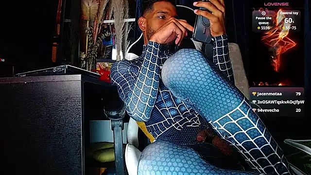 Snapshot of the_dog_lian chatting on February 9, 2026, 2:04 pm the dog lian online show from February 9, 2026, 2:04 pm