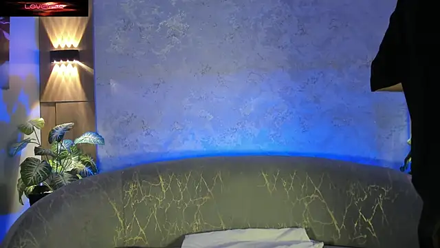Snapshot of CodyWalkerR chatting on August 4, 2026, 5:39 pm CodyWalkerR online show from August 4, 2026, 5:39 pm