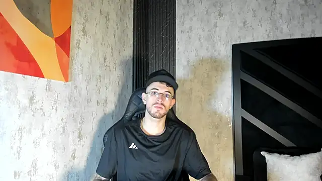 Snapshot of CodyWalkerR chatting on July 22, 2026, 5:37 pm CodyWalkerR online show from July 22, 2026, 5:37 pm
