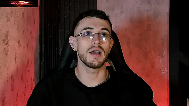 Snapshot of CodyWalkerR chatting on July 16, 2026, 5:43 pm CodyWalkerR online show from July 16, 2026, 5:43 pm