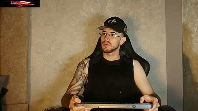 Snapshot of CodyWalkerR chatting on June 20, 2026, 5:40 pm CodyWalkerR online show from June 20, 2026, 5:40 pm