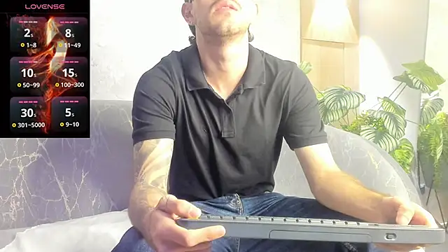 Snapshot of CodyWalkerR chatting on June 9, 2026, 5:47 pm CodyWalkerR online show from June 9, 2026, 5:47 pm