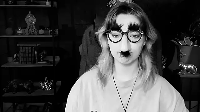 Snapshot of RocKStone_ chatting on October 12, 2025, 4:25 am RocKStone online show from October 12, 2025, 4:25 am