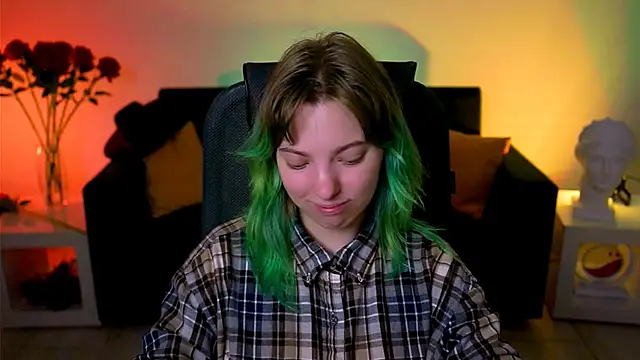 Snapshot of RocKStone_ chatting on October 4, 2025, 4:36 am RocKStone online show from October 4, 2025, 4:36 am