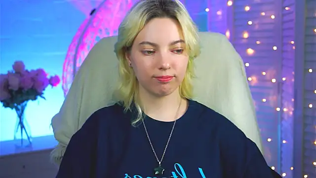 Snapshot of RocKStone_ chatting on March 18, 2025, 11:33 am RocKStone online show from March 18, 2025, 11:33 am