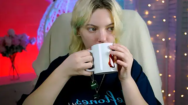 Snapshot of RocKStone_ chatting on March 18, 2025, 8:28 am RocKStone online show from March 18, 2025, 8:28 am