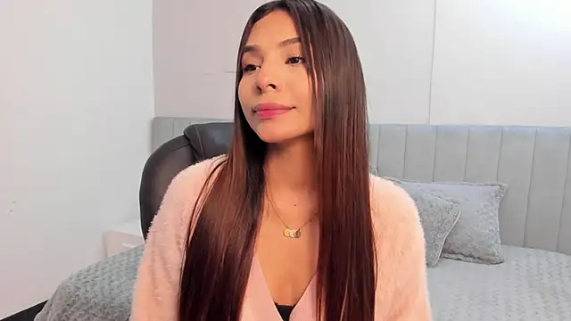 Snapshot of amira_cute2 chatting on March 18, 2025, 10:07 am amira cute2 online show from March 18, 2025, 10:07 am