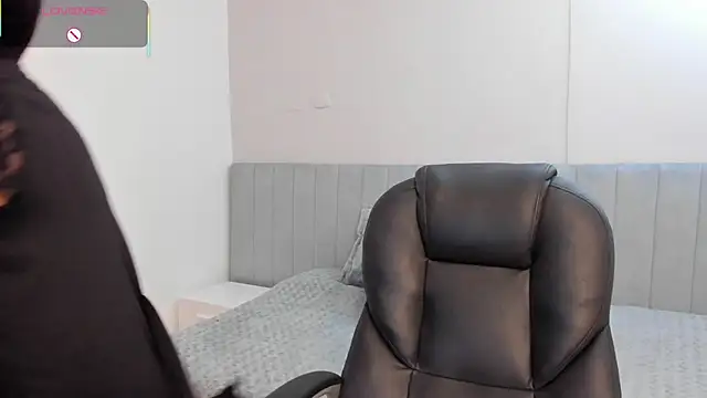 Snapshot of amira_cute2 chatting on March 18, 2025, 1:12 pm amira cute2 online show from March 18, 2025, 1:12 pm