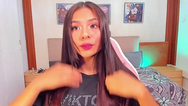 Snapshot of amira_cute2 chatting on September 19, 2025, 10:52 am amira cute2 online show from September 19, 2025, 10:52 am