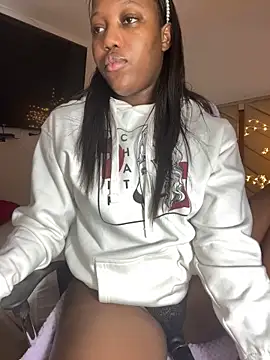 kellya  online show from January 23, 2025, 10:32 am