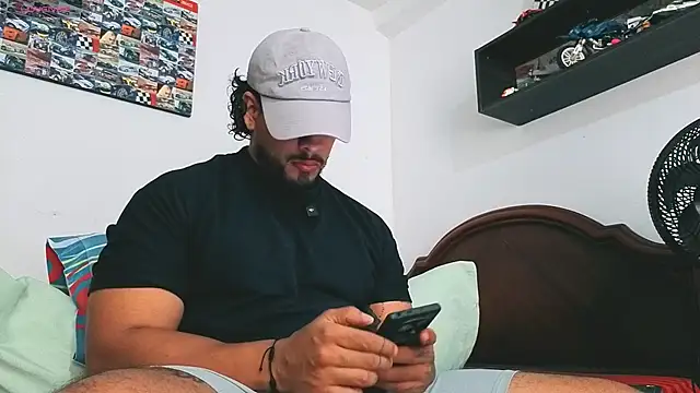 Snapshot of SilvaBranko chatting on February 10, 2026, 2:38 pm SilvaBranko online show from February 10, 2026, 2:38 pm