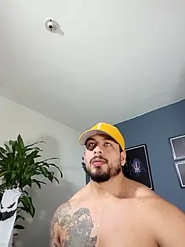 Snapshot of SilvaBranko chatting on November 2, 2025, 11:10 pm SilvaBranko online show from November 2, 2025, 11:10 pm