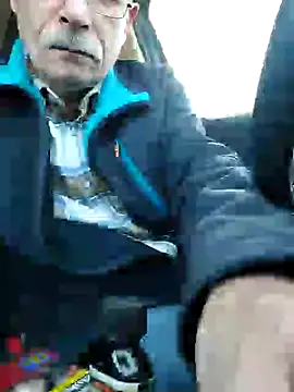 Snapshot of bottomhairy chatting on March 7, 2025, 12:12 pm bottomhairy online show from March 7, 2025, 12:12 pm