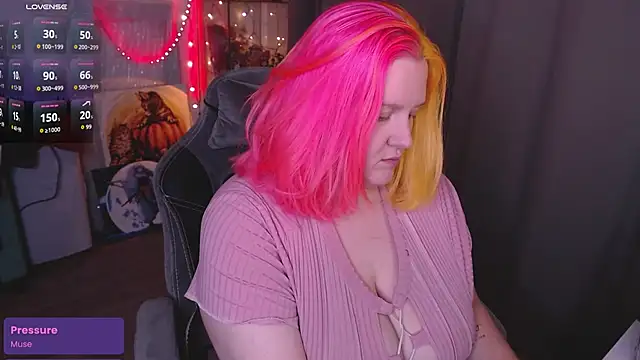 Snapshot of lissamuff chatting on November 10, 2025, 2:44 pm lissamuff online show from November 10, 2025, 2:44 pm