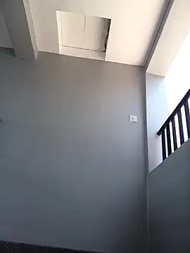 lauraporsi online show from January 7, 2025, 8:45 am