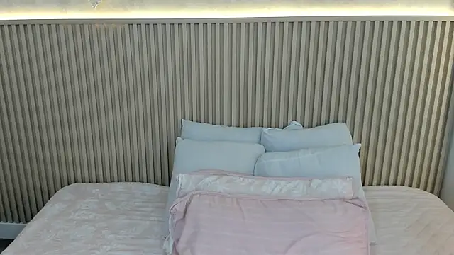 Snapshot of charlottebrowns_ chatting on February 24, 2026, 12:17 pm charlottebrowns online show from February 24, 2026, 12:17 pm