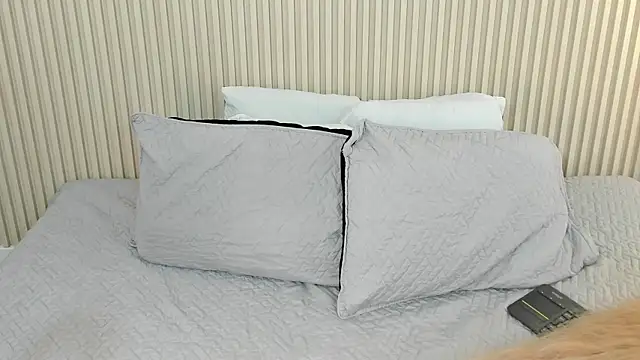 Snapshot of charlottebrowns_ chatting on June 2, 2026, 1:11 pm charlottebrowns online show from June 2, 2026, 1:11 pm