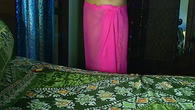 Hotty  Baby online show from September 14, 2025, 4:18 pm