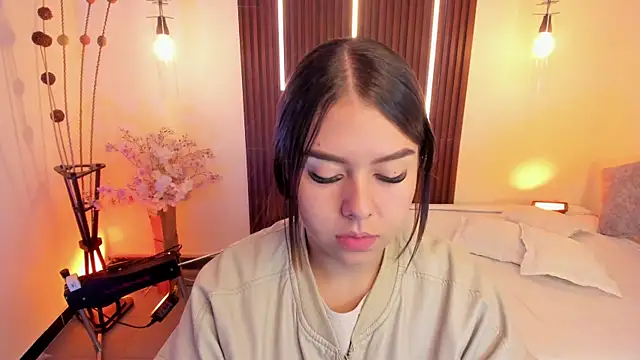 ArianaBaker online show from April 29, 2026, 12:53 pm