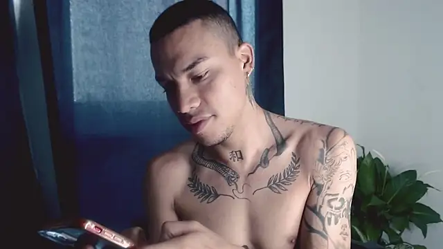 Osiiriis online show from March 16, 2025, 9:26 pm