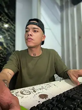 Osiiriis online show from March 5, 2025, 8:21 am