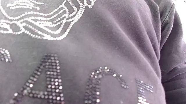 Osiiriis online show from February 12, 2025, 5:05 pm