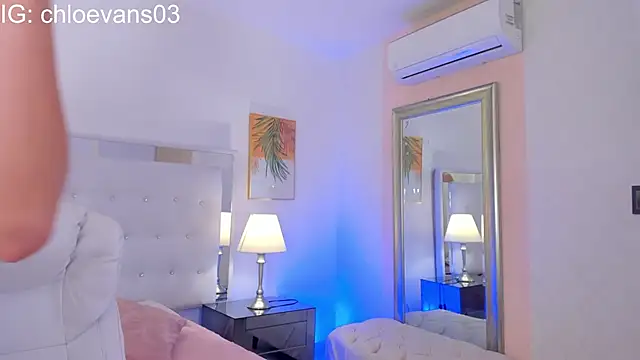 Chloe evans   online show from January 7, 2026, 11:37 am