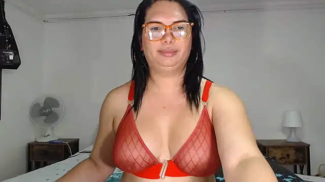 flowerdirtty online show from June 17, 2026, 8:41 pm
