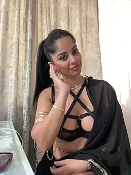 Snapshot of _adelle chatting on March 22, 2025, 10:17 am adelle online show from March 22, 2025, 10:17 am