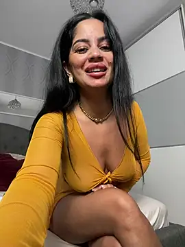 Snapshot of _adelle chatting on July 10, 2026, 4:45 am adelle online show from July 10, 2026, 4:45 am