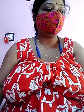 Snapshot of Kayra_34 chatting on December 2, 2025, 5:53 am Kayra 34 online show from December 2, 2025, 5:53 am