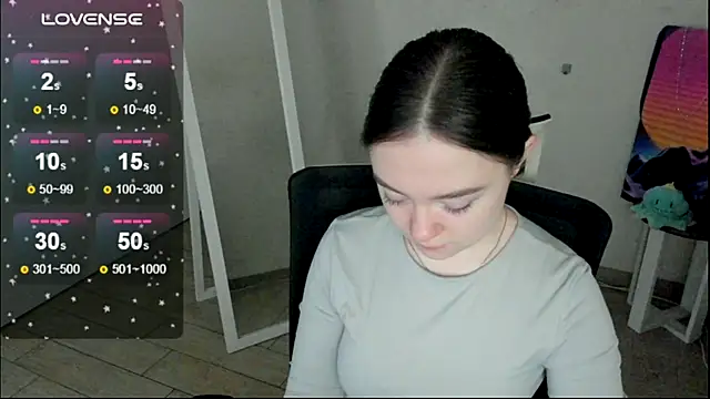 Florence meow online show from December 4, 2025, 7:40 am