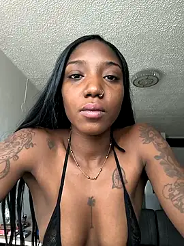 Snapshot of lilit_kyteler chatting on December 2, 2025, 8:32 pm lilit kyteler online show from December 2, 2025, 8:32 pm