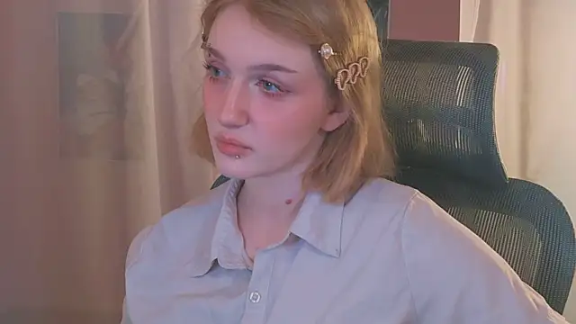 ELLIEJAY online show from February 8, 2026, 5:27 am