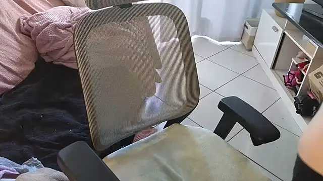 Snapshot of MommyLoveAanal chatting on March 6, 2026, 7:09 pm MommyLoveAanal online show from March 6, 2026, 7:09 pm