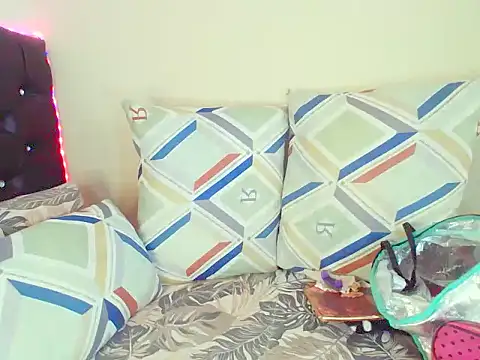 dinnykrazx online show from October 23, 2025, 6:45 am