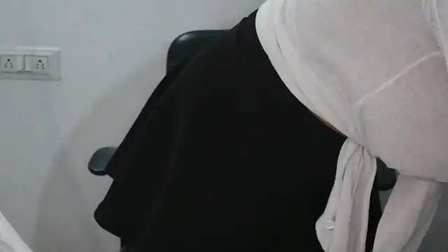 Suzie darling online show from February 14, 2025, 1:45 am