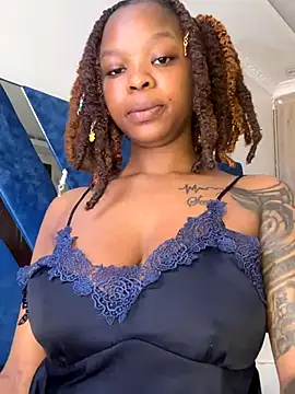 SexxyLunar online show from November 21, 2025, 5:28 am