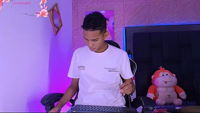 dilan alfonzo online show from June 11, 2026, 3:42 pm