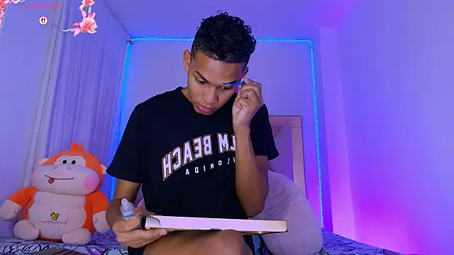 Snapshot of dilan_alfonzo chatting on July 8, 2026, 3:24 pm dilan alfonzo online show from July 8, 2026, 3:24 pm