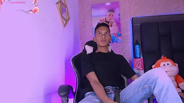 dilan alfonzo online show from May 6, 2026, 4:16 am