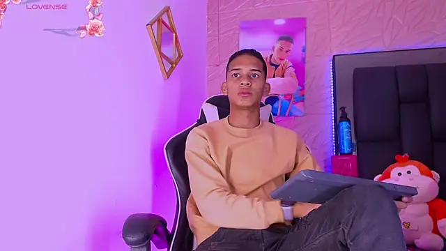 dilan alfonzo online show from March 11, 2026, 4:06 am