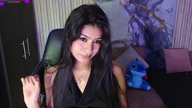 Snapshot of LissaWiild chatting on July 16, 2026, 8:06 pm LissaWiild online show from July 16, 2026, 8:06 pm