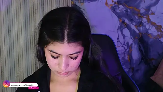 Snapshot of LissaWiild chatting on June 6, 2026, 2:11 pm LissaWiild online show from June 6, 2026, 2:11 pm