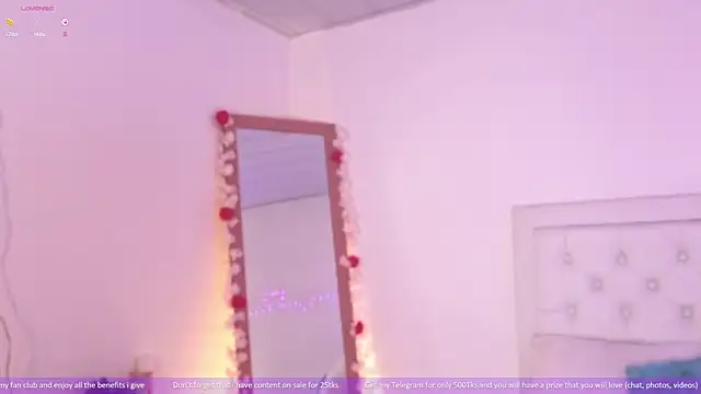 little kawaiigirl  online show from May 16, 2026, 1:48 am