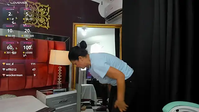 JulianaMartineS online show from February 17, 2025, 7:12 pm