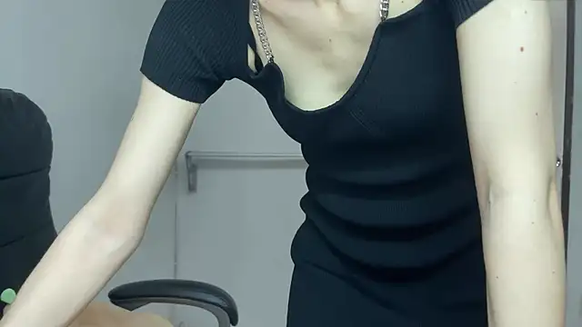 Snapshot of SassyJessi chatting on May 15, 2026, 4:10 am SassyJessi online show from May 15, 2026, 4:10 am